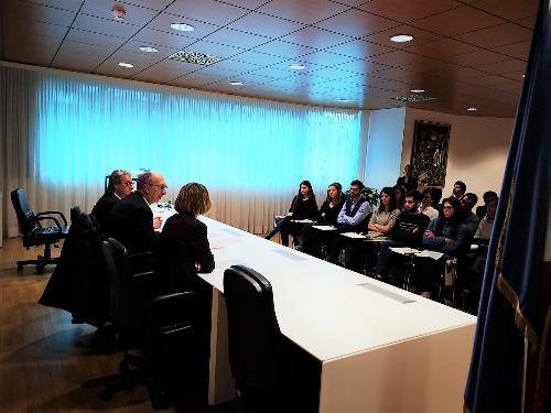 Il vicegovernatore, con delega alla Salute, Riccardo Riccardi, assieme a Francesca Tosolini e Fabio Samani della direzione centrale salute, politiche sociali e disabilità, durante i lavori del workshop sul progetto regionale di Farmacovigilanza - Udine, 4 dicembre 2018

