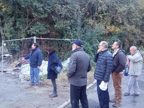 Il vicegovernatore Riccardi in sopralluogo al Villaggio del Pescatore con il sindaco Pallotta e gli assessori comunali Romita e Pipan.