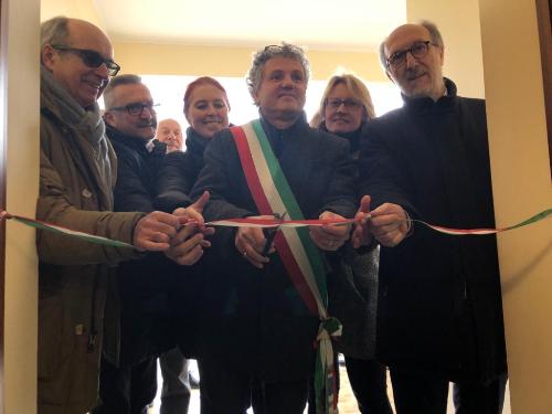 Il vicegovernatore con delega alla Salute del Fvg Riccardo Riccardi al taglio del nastro della nuova sede dei servizi veterinari del distretto del Sile, in via Belvedere 2 ad Azzano Decimo.