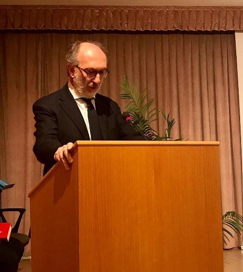 Il vicegovernatore della Regione Fvg Riccardo Riccardi in occasione della presentazione della nuova edizione de “La Bibie”, la Bibbia in lingua friulana, al Centro culturale Paolino di Aquileia.
