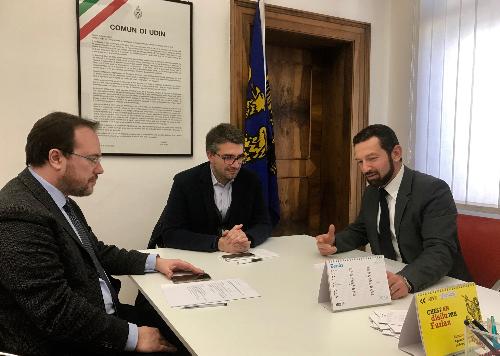 L'assessore alle Autonomie locali della Regione Fvg Pierpaolo Roberti con i vertici dell'Agenzia regionale per la lingua friulana (Arlef), rappresentati dal presidente Eros Cisilino e dal direttore William Cisilino.