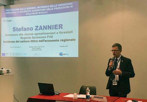 L'assessore regionale alle Risorse agroalimentari Stefano Zannier interviene al convegno nell'ambito della fiera Aquafarm