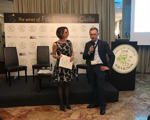 L'assessore regionale alle Risorse agroalimentari Stefano Zannier all'Hotel Astoria a Udine allla 10^ edizione del concorso mondiale del Sauvignon.