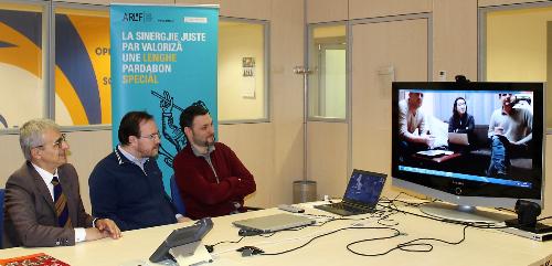 Il president e il diretôr de ARLeF, Eros e William Cisilino, e il president di Ente Friuli nel Mondo Adriano Luci in videoconference cul Fogolâr di Tokyo