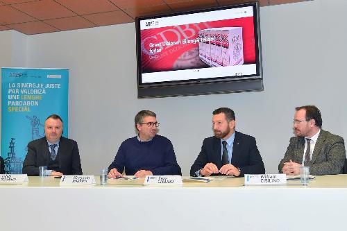 L'assessore regionale Pierpaolo Roberti alla presentazione del sito ARLeF con il presidente Eros Cisilino e il direttore William Cisilino e l'ad di Ensoul Fulvio Romanin 