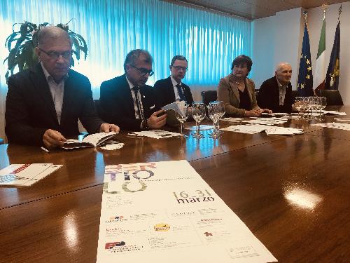 L'assessore alle Risorse agroalimentari, forestali e ittiche del Friuli Venezia Giulia, Stefano Zannier (al centro) assieme al presidente delle Pro Loco del Fvg (Unpli Fvg) Valter Pezzarin,  al presidente del Consiglio regionale, Piero Mauro Zanin, al sindaco di Bertiolo, Eleonora Viscardis e al presidente della Pro loco di Bertiolo, Marino Zanchetta - Udine, 11 marzo 2019. 