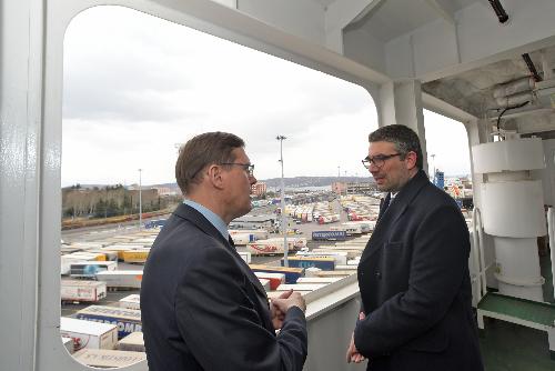 L'assessore regionale Pierpaolo Roberti, all'inaugurazione della Ro/Ro Ephesus Seaways presso il terminal Samer & Co. Shipping di riva Traiana a Trieste. 