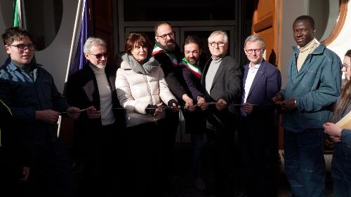 Gli assessori regionali a Lavoro e Formazione Alessia Rosolen e a Risorse agroalimentari, forestali e ittiche Stefano Zannier all'inaugurazione della nuova sede del Cefap a Paluzza