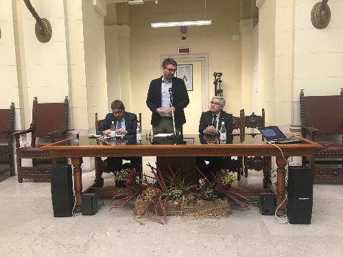 L'assessore regionale alle Autonomie locali, Pierpaolo Roberti, con Simone D'Antonio dell'Associazione nazionale dei Comuni italiani (Anci) e con sindaco del Comune di Udine, Pietro Fontanini - Udine, 25 mrazo 2019.