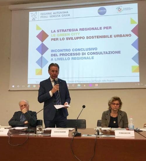 Fabio Scoccimarro assessore regionale all'Ambiente, all'incontro conclusivo del processo di consultazione locale sulle Green City a Trieste