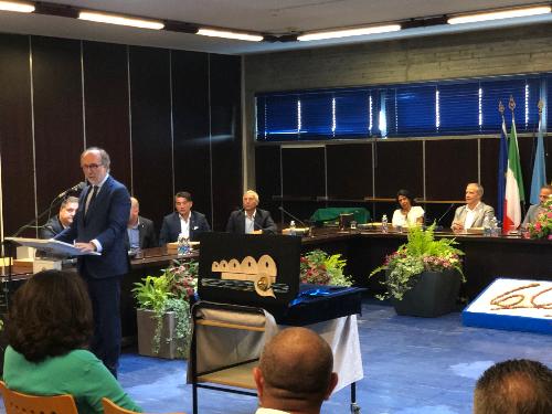 Il vicepresidente Riccardi interviene in municipio a Lignano al 60. anniversario di costituzione del Comune 