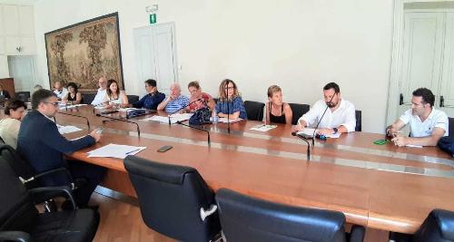 L'assessore Roberti e la delegazione sindacale a confronto