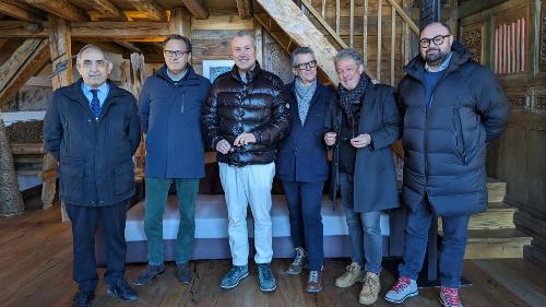 Al centro della foto l'assessore Sergio Emidio Bini