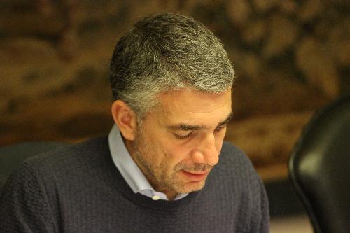 L'assessore regionale alle Autonomie locali Pierpaolo Roberti nella riunione di Giunta