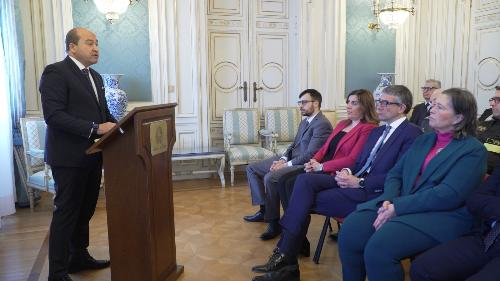 L’assessore regionale alle Autonomie locali e sicurezza Pierpaolo Roberti (seduto in platea) al tradizionale incontro con il Corpo Consolare di Trieste organizzato dalla Prefettura di Trieste, rappresentata dal prefetto Pietro Signoriello.
