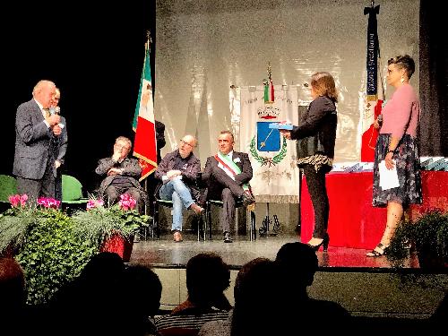 Il vicegovernatore Riccardo Riccardi al TeatrOrsaria di Premariacco (Ud) per il 140° della Somsi-Società operaia di mutuo soccorso e istruzione 