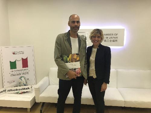 L'assessore Fvg alle Finanze Barbara Zilli con Davide Fantoni, segretario generale della Camera di commercio italo-giapponese a Tokyo