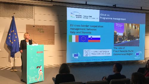 L'assessore regionale alle Finanze con delega al programma Interreg Ita-Slo, Barbara Zilli, durante il suo intervento al workshop nell'ambito dell'evento European Week of Regions and Cities a Bruxelles