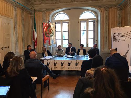 La conferenza stampa a Cormons sul festival Jazz&Wine of peace 2019 con l'assessore regionale alla Cultura Tiziana Gibelli.