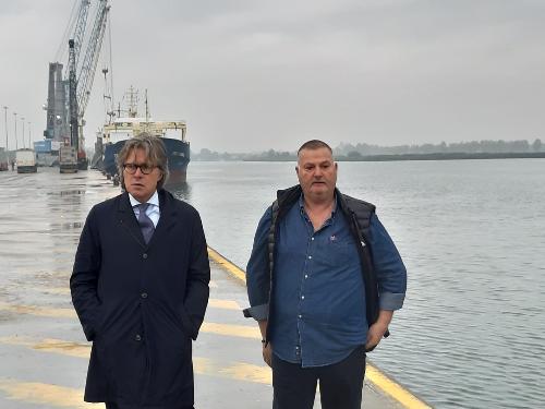 L'assessore del Fvg alle Attività produttive, Sergio Emidio Bini, visita porto Margreth.
