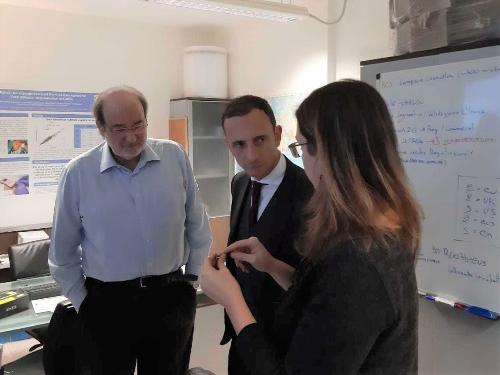 Il governatore Massimiliano Fedriga nel corso della visita ai laboratori della Fondazione italiana fegato 