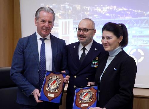 Da sinistra l'assessore Scoccimarro, il comandante Del Prete e la direttrice dell'Arpa Fvg Anna Lutman.