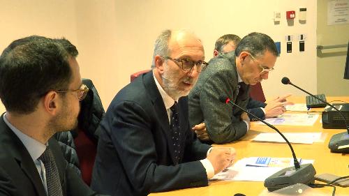 Il vicegovernatore Riccardo Riccardi mentre interviene al convegno 