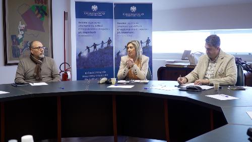 L'assessore Amirante durante l'incontro nella sede di Confcommercio a Gorizia sul tema della superstrada slovena H4