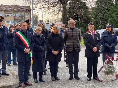 Il vicegovernatore, Riccardo Riccardi, alla cerimonia di commemorazione dei tre agenti della Polizia di Stato, caduti in servizio a Udine nel 1998