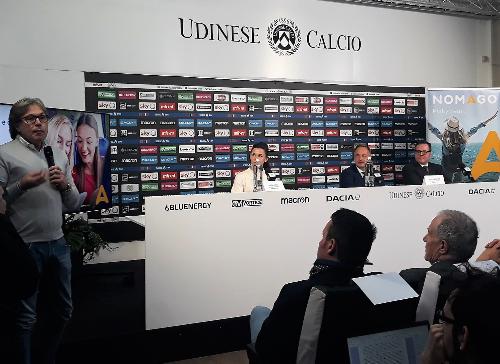 Bini alla presentazione nella sala stampa dello stadio Dacia Arena