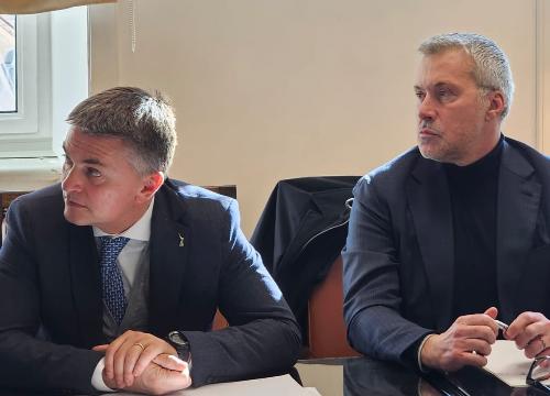L'assessore regionale alle Attività produttive Sergio Emidio Bini con il viceministro Rixi