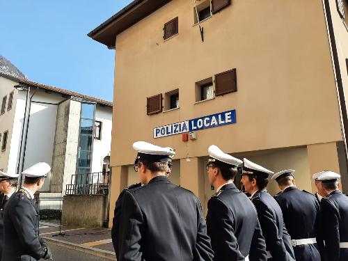 L'inaugurazione della nuova caserma della Polizia locale di Tolmezzo