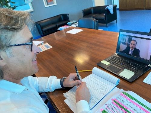 L'assessore regionale alle Attività produttive Sergio Emidio Bini in videoconferenza all'assemblea annuale dei soci di Confidi Friuli