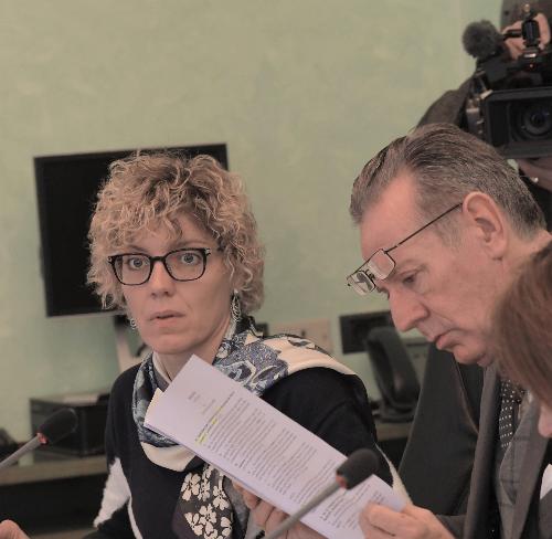 L'assessore alle Finanze del Friuli Venezia Giulia, Barbara Zilli, in una foto d'archivio durante una seduta di Giunta regionale