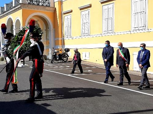 L'assessore Roberti alla cerimonia per il Giorno della memoria dedicato alle vittime del terrorismo interno e internazionale e delle stragi a Trieste con il sindaco Dipiazza e il prefetto Valenti.