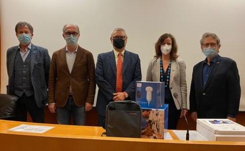 Il vicegovernatore del Friuli Venezia Giulia con delega a Salute e Protezione civile Riccardo Riccardi, secondo da sinistra nella foto