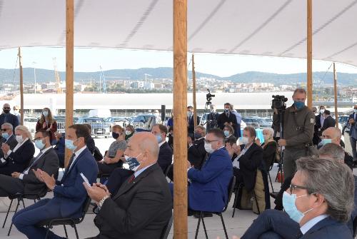 Le numerose autorità presenti alla cerimonia di inaugurazione della Piattaforma logistica di Trieste