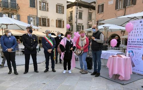 Il vicegovernatore del Friuli Venezia Giulia con delega alla Salute Riccardo Riccardi, primo a destra nella foto