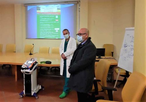 L'assessore regionale Sebastiano Callari durante la cerimonia di presentazione della nuova strumentazione in uso all'ospedale di Gorizia