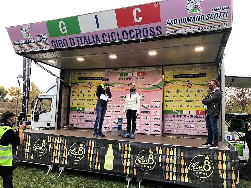 L'assessore regionale Barbara Zilli interviene al Giro d'Italia Ciclocross a Osoppo.