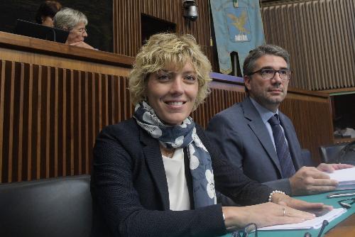 Foto d'archivio che ritrae gli assessori regionali alle Finanze Barbara Zilli e agli Enti locali Pierpaolo Roberti