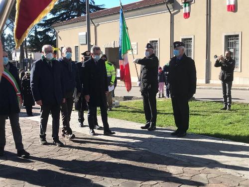 L'assessore regionale alle Infrastrutture e territorio, Graziano Pizzimenti, alla commemorazione dell'anniversario dell'eccidio delle malghe di Porzûs, in piazza monsignor Pelizzo a Faedis con il presidente del Consiglio regionale Piero Mauro Zanin e Roberto Volpetti, presidente dell'Associazione Partigiani Osoppo-Friuli (Apo).