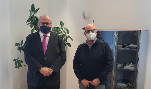 L'assessore regionale al Patrimonio Sebastiano Callari (a destra nella foto) incontra nel Palazzo della Regione il sindaco di Gorizia Rodolfo Ziberna