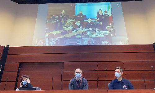 Il vicegovernatore Riccardo Riccardi (al centro) durante la videoconferenza