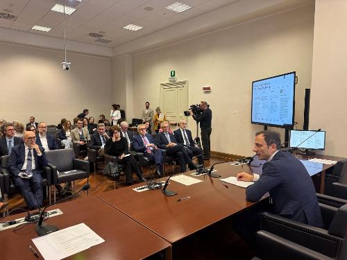 Il governatore Fedriga interviene alla conferenza stampa 