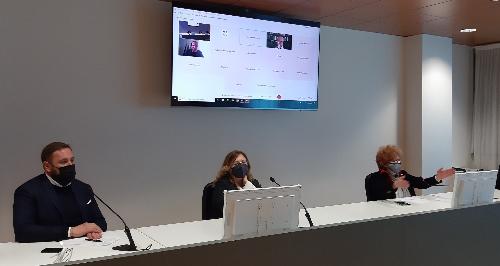 Il governatore del Friuli Venezia Giulia Massimiliano Fedriga e il Segretario regionale del MiC Fvg, Roberto Cassanelli in collegamento durante la presentazione dell'accordo per Aquileia. L'assessore alla Cultura Tiziana Gibelli prima a destra nella foto