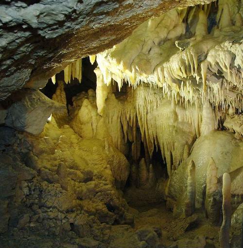 La Grotta  di Villanova nel Comune di Lusevera.