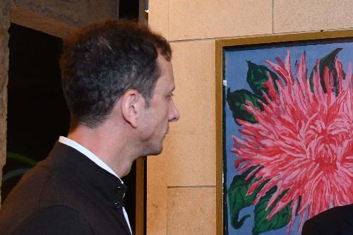 L'inaugurazione della mostra Ken Scott a Trieste con il governatore Massimiliano Fedriga