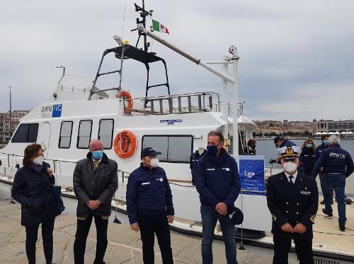 Un momento della presentazione a Trieste, sul Molo Audace, dell’iniziativa "A misura di mare: in viaggio per la sostenibilità"