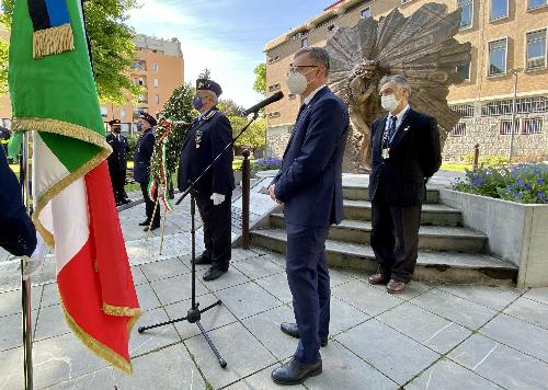 L'intervento dell'assessore regionale Stefano Zannier durante la cerimonbia organizzata dall'Unms a Pordenone